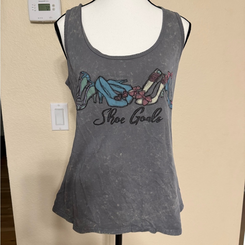 Disney Tank Top Shirt Women's Gray Princess Shoe Goals Graphic Sleeveless Small